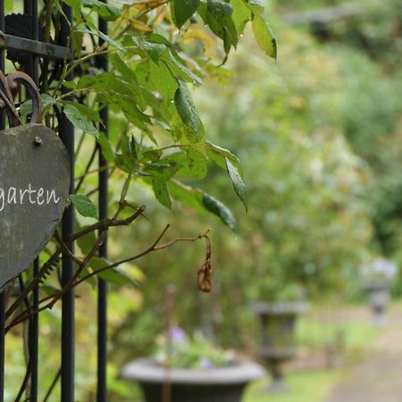 B&B Dressings Traumgarten カイザースラウテルン エクステリア 写真